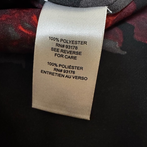 Tahari Chiffon Dark Moody Floral Button Up Size M - Picture 6 of 7